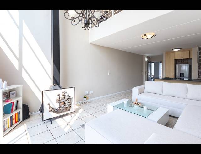 1 BEDROOM SECTIONAL TITLE SOLD IN PARKLANDS